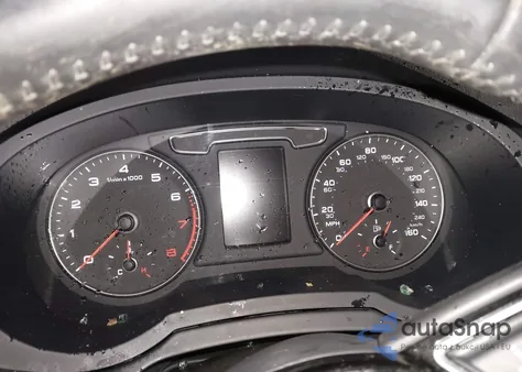 2018 Audi Q3 2.0T Premium/2.0T Sport Premium z USA, uszkodzony, nr VIN WA1ECCFS1JR027139